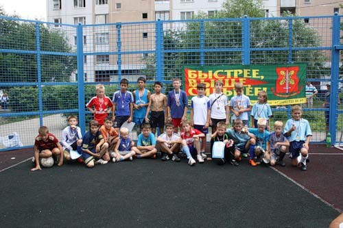http://www.np-mos.ru/images/stories/vlad/sport/2011/0978-0720-futtb01.jpg